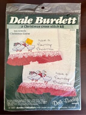 Vintage 1985 Dale Burdett Christmas Geese Cross Stitch Tea Towel Kit NOS